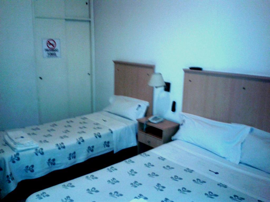 Mari Plaza Hotel - Buenos Aires — Fotos 1